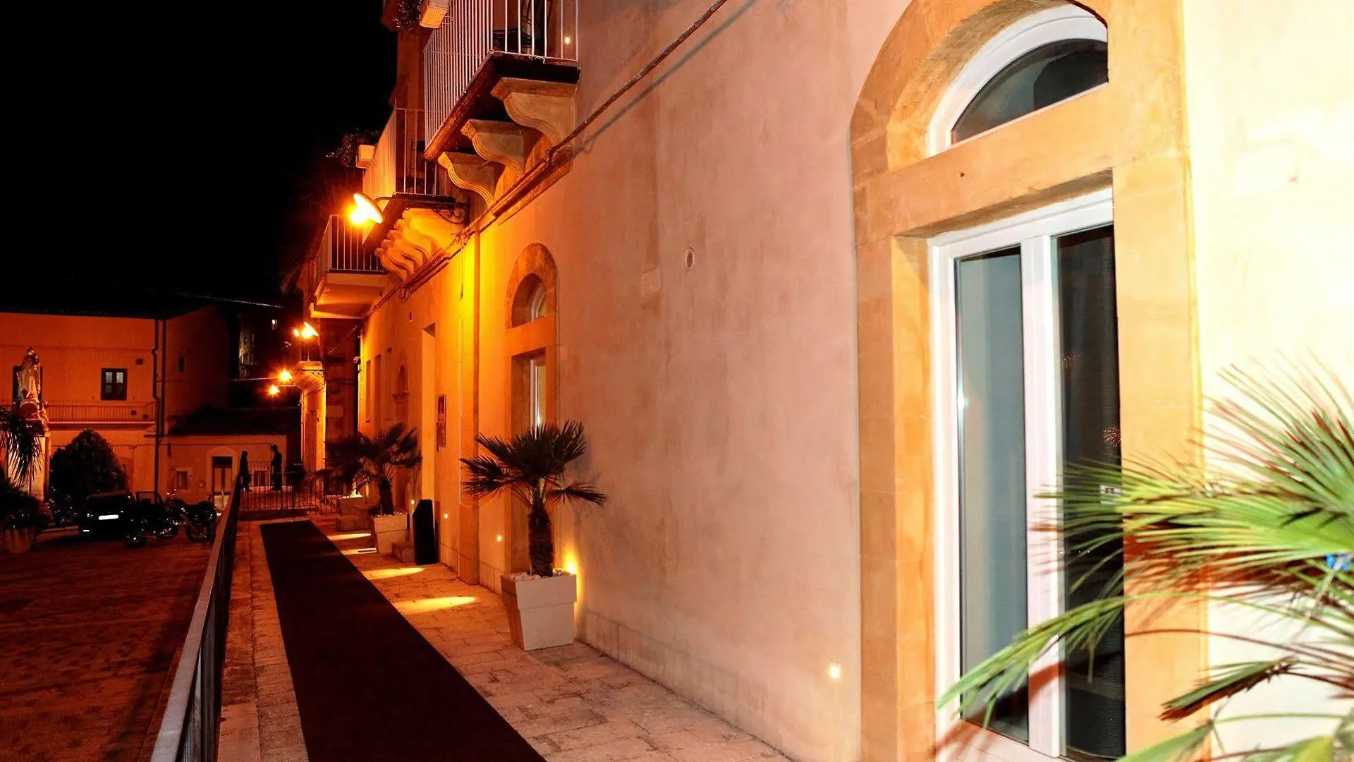 Hotel La Dimora Di Piazza Carmine Ragusa